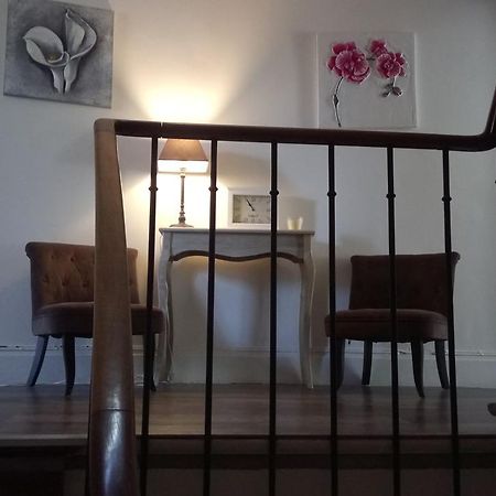 Bed and Breakfast Maison de Ville à Magny-en-Vexin Extérieur photo