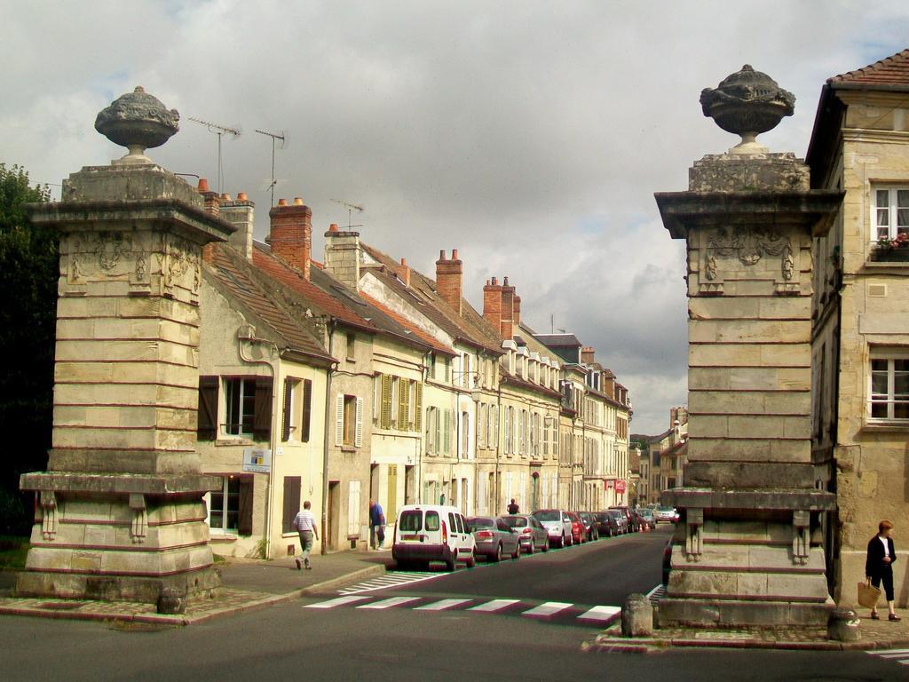 Bed and Breakfast Maison de Ville à Magny-en-Vexin Extérieur photo