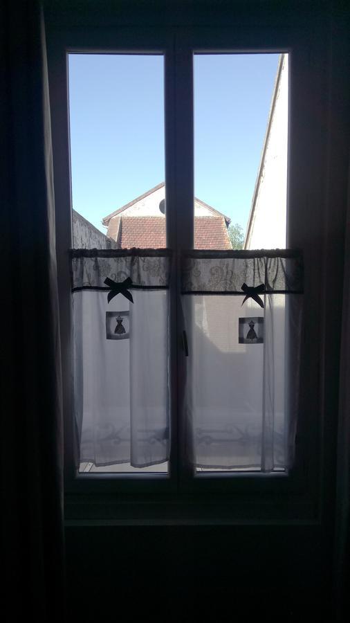 Bed and Breakfast Maison de Ville à Magny-en-Vexin Extérieur photo